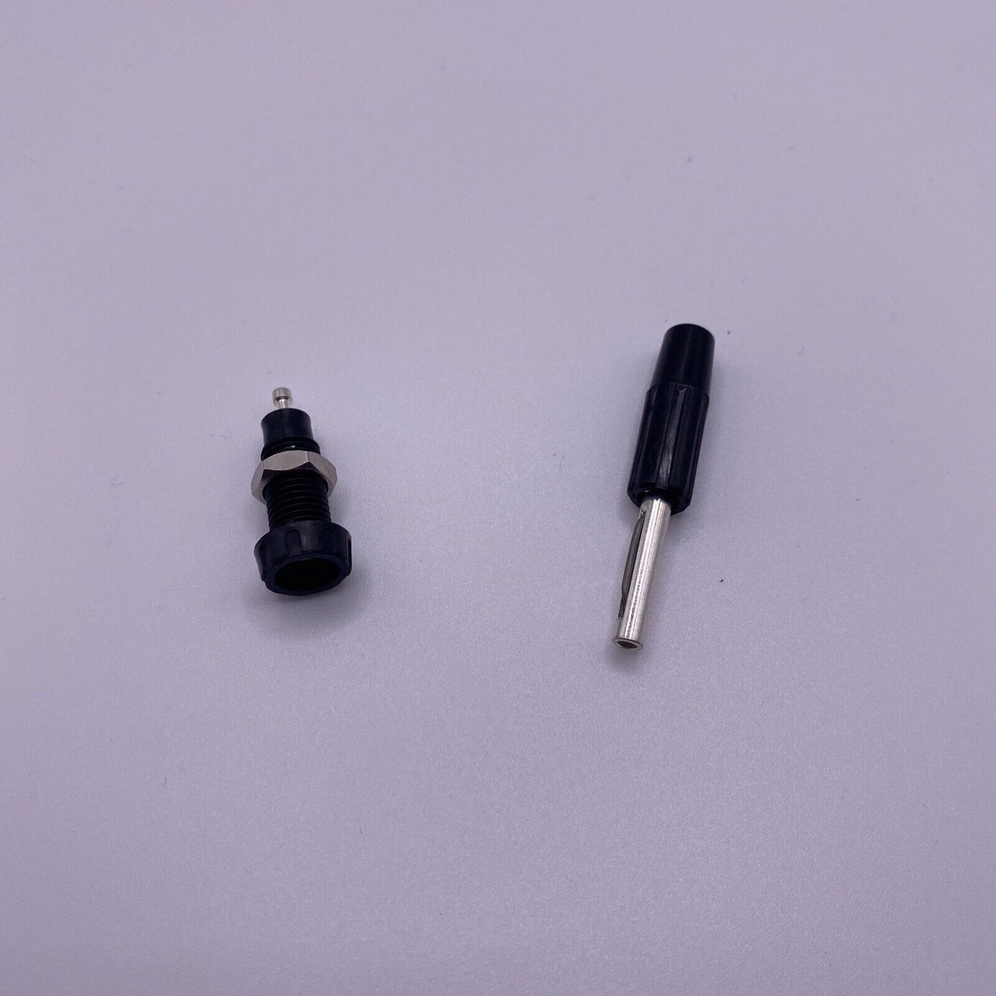 Expo 23067 High Quality 4mm Socket and Plug Black