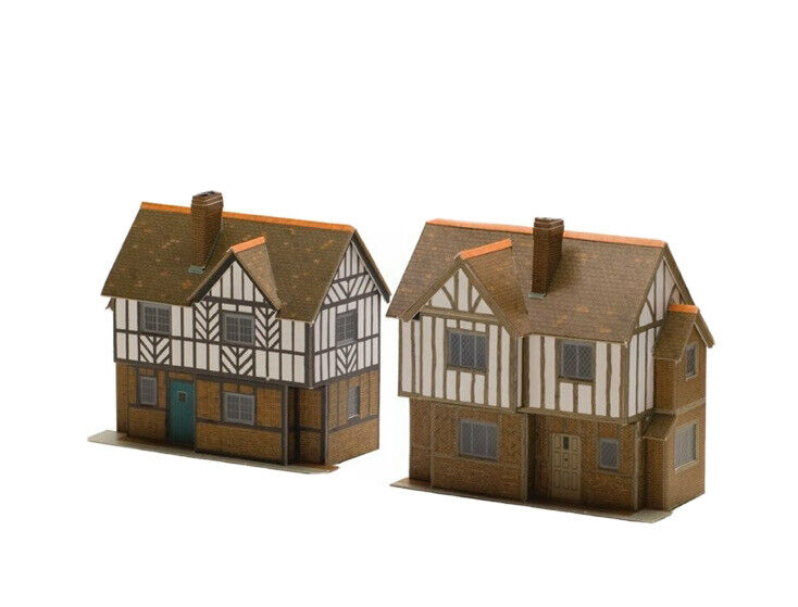 SUPERQUICK Two Elizabethan Cottages B28