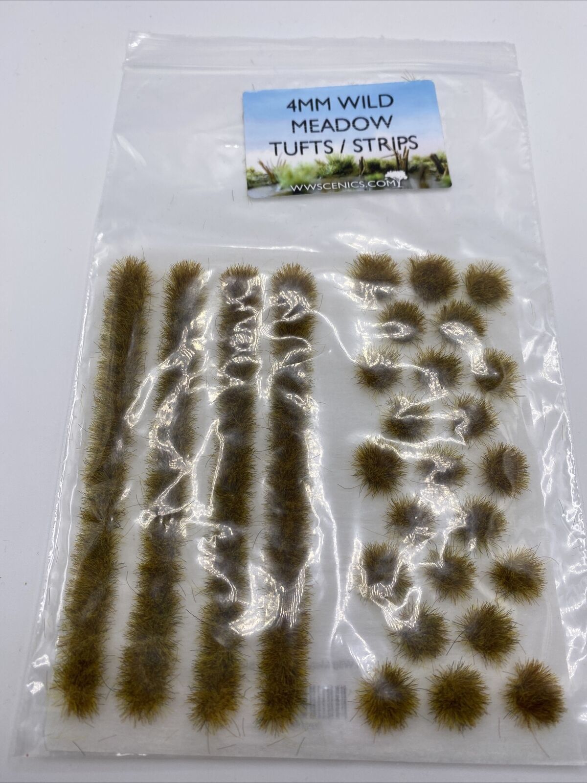WAR WORLD SCENICS 4mm Wild Meadow Tufts / Strips TS4WM